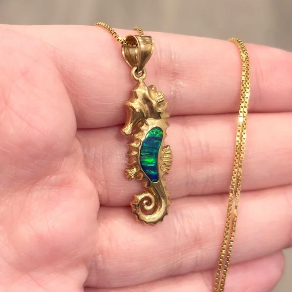 14K Opal Seahorse Pendant, Green Blue Lab Inlay Nautical Aquatic Luxury Piece - Picture 5 of 13